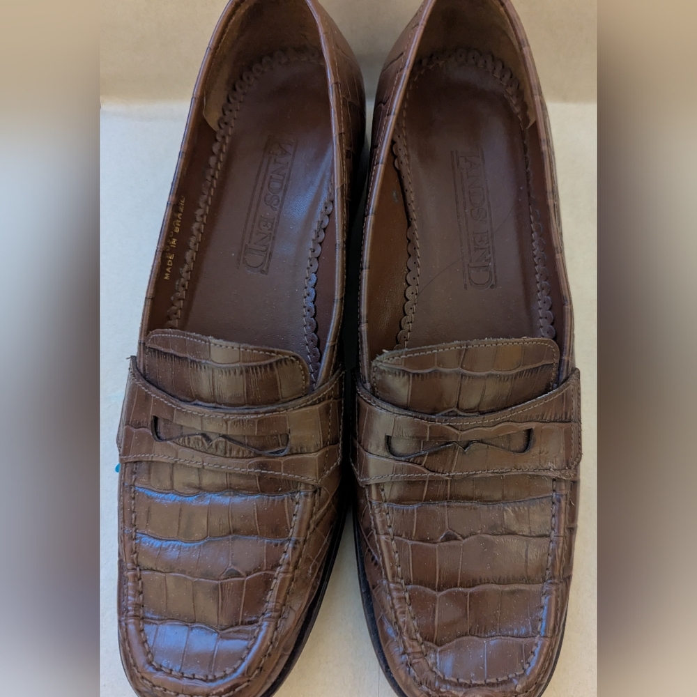 Lands' End Women's Brown Crocodile Pattern Loafers